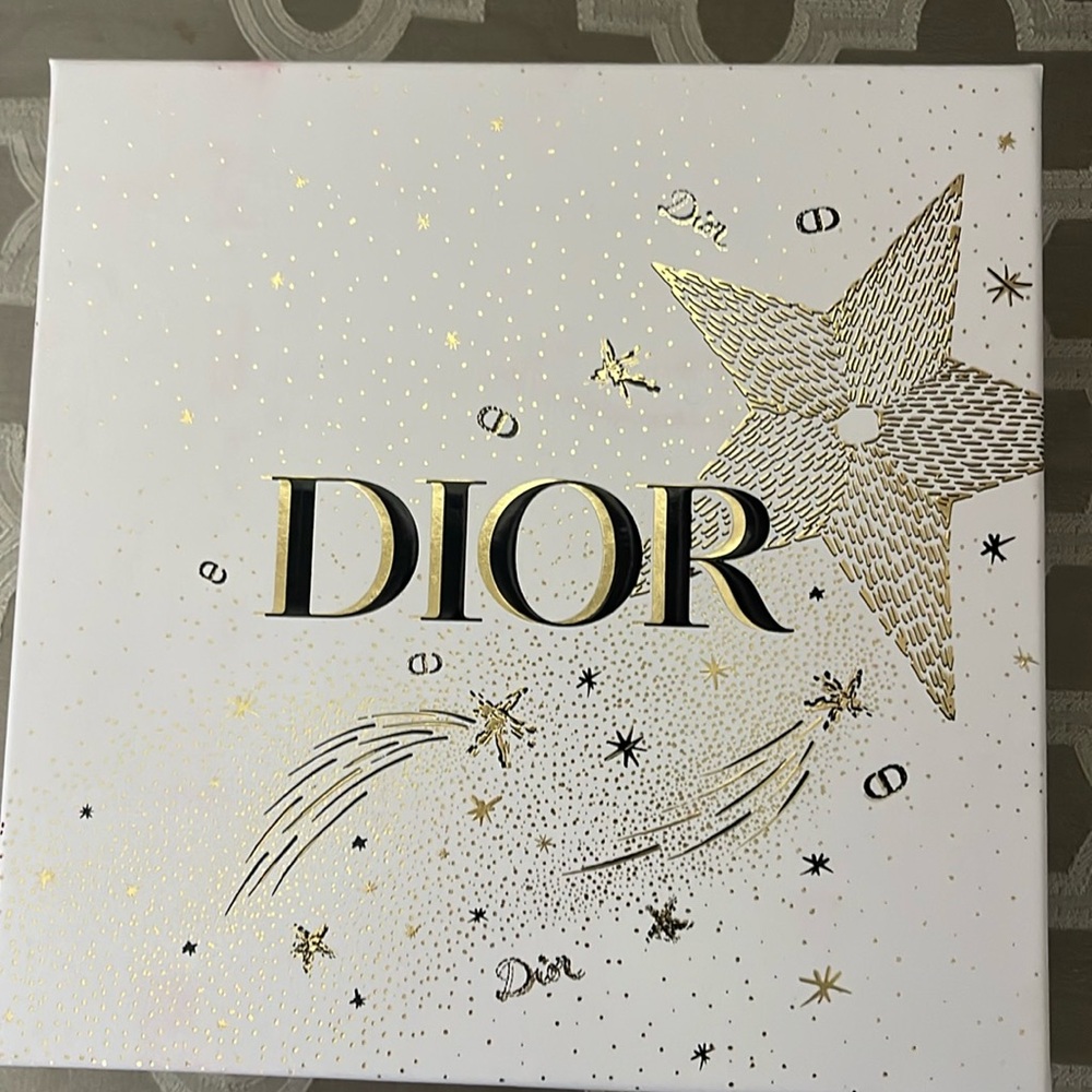DIOR BOX